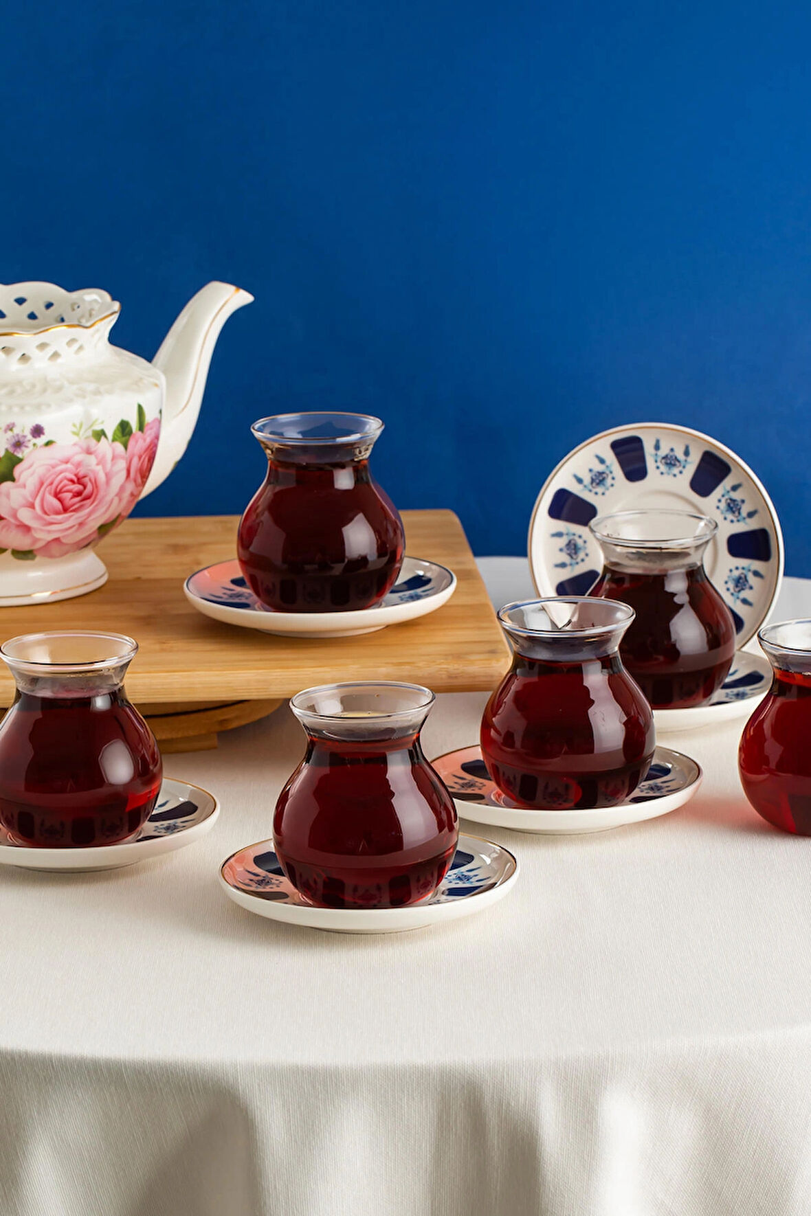 Perotti 17902 Laleli 12 Parça 6 Kişilik Çay Seti – 210 ml Borosilikat Cam Tombik Bardak ve Porselen Çay Tabağı Takımı