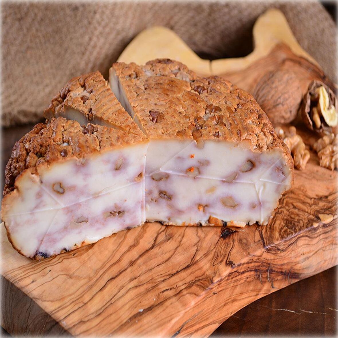 Gurmepark İsli Çerkez Peyniri Cevizli 500 Gr