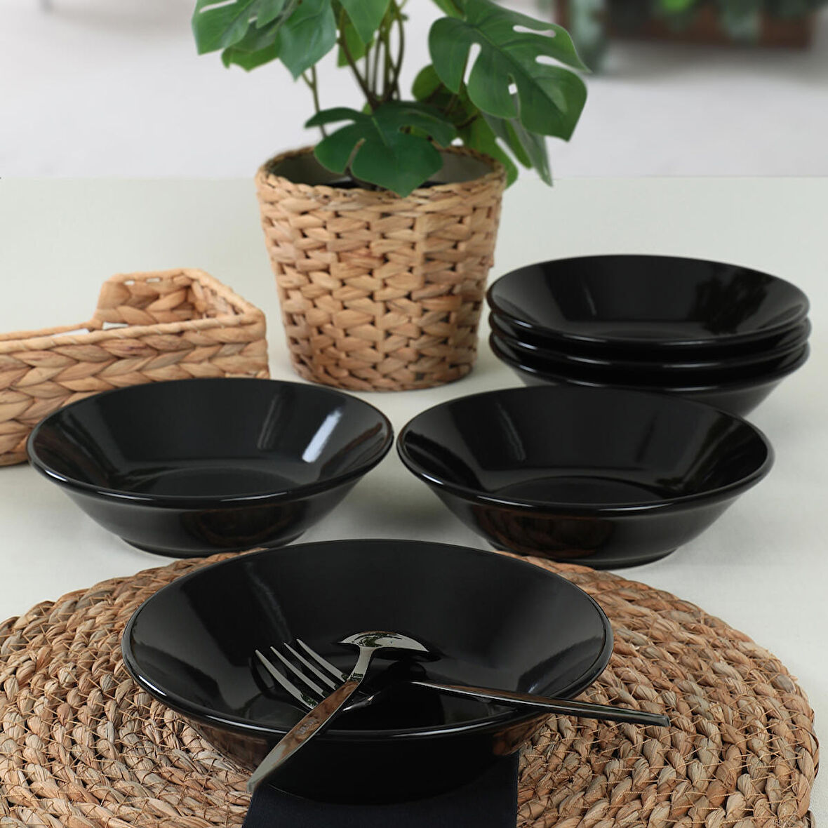Keramika Hitit Siyah Yemek Tabağı 18 Cm 6 Adet