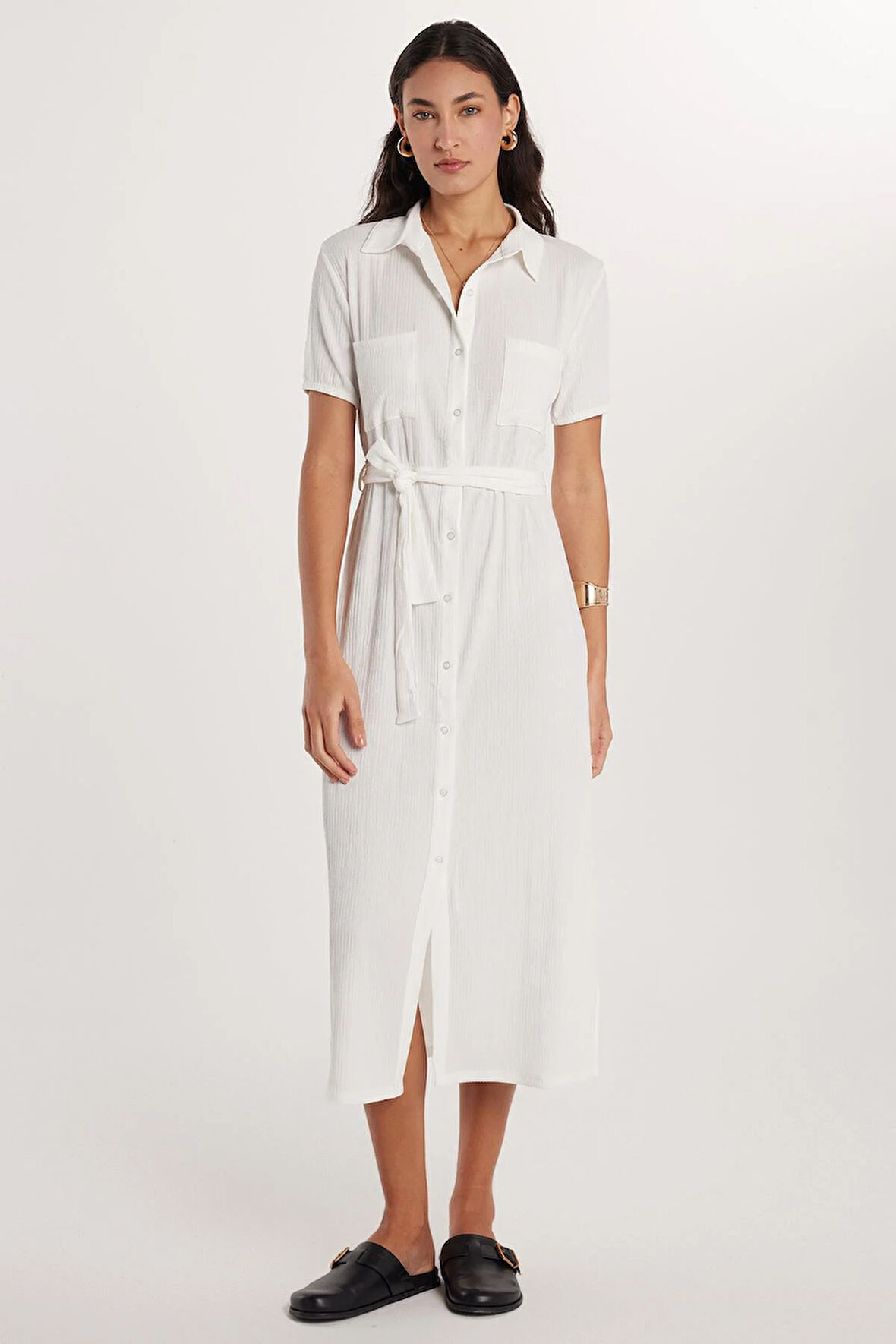 Kadın Regular Fit Uzun Kollu Klasik Yaka Düğmeli Beyaz Elbise