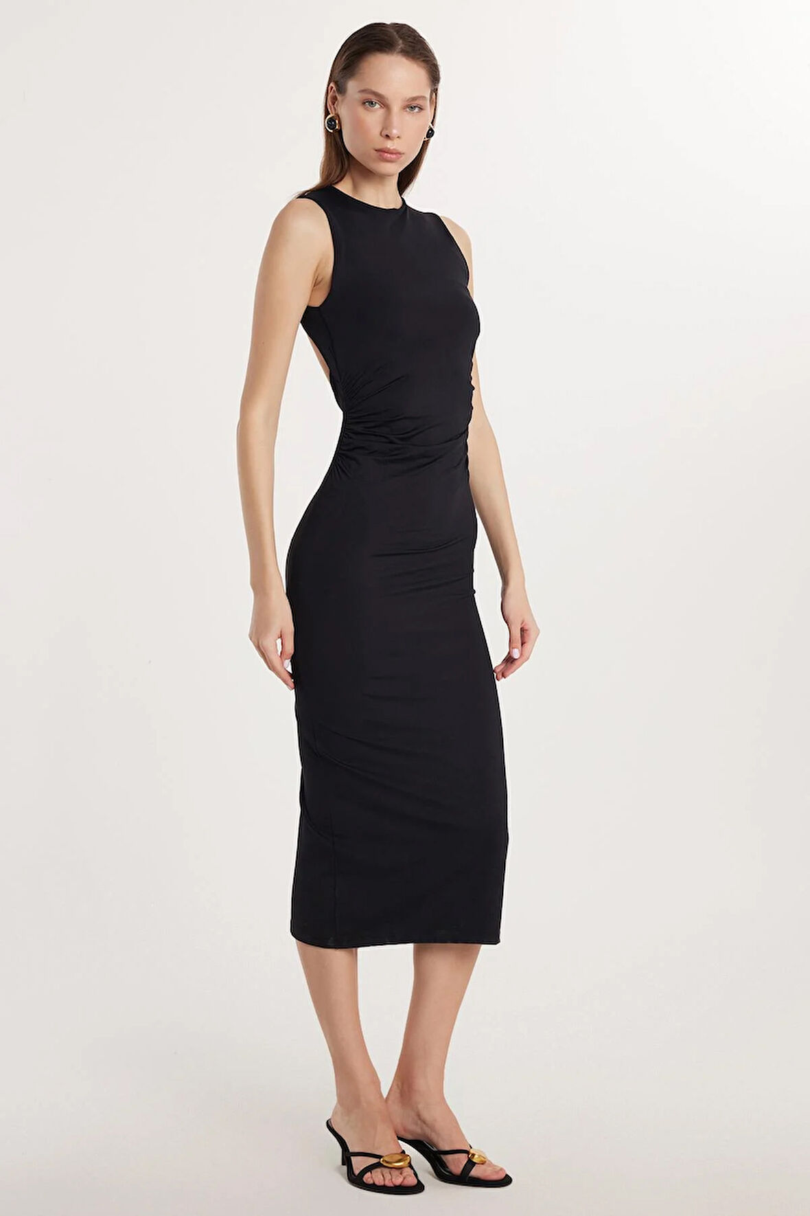 Kadın Slim Fit Dar Kesim Sıfır Kol Bisiklet Yaka Sırt Dekolteli Siyah Elbise