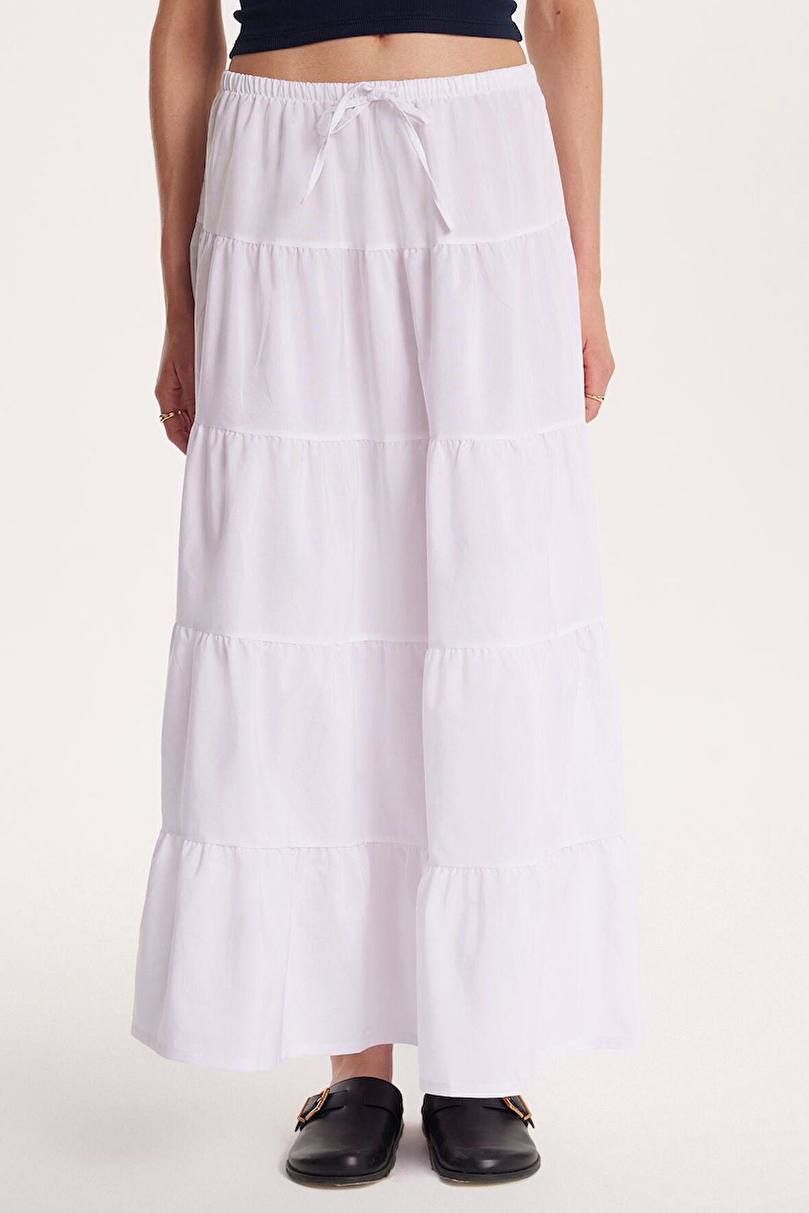 Kadın Standart Fit Beli Lastikli Bağlamalı Beyaz Etek