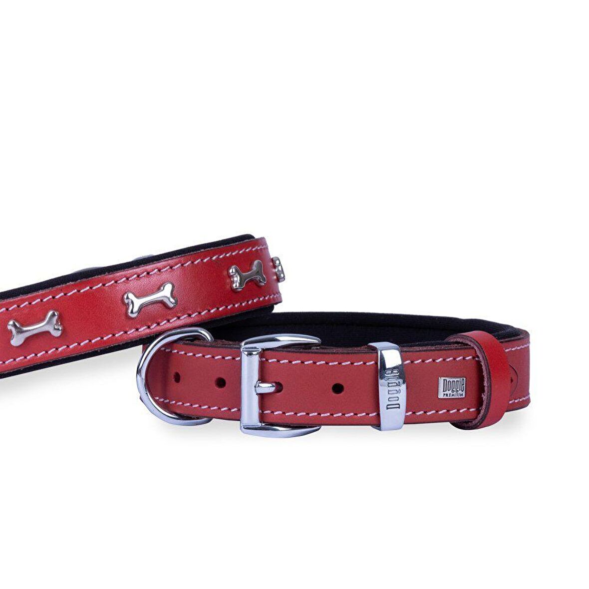 Doggie Konforlu Gerçek Deriden El Yapımı Kemik Süslü Köpek Boyun Tasması 3x42-50cm Kırmızı