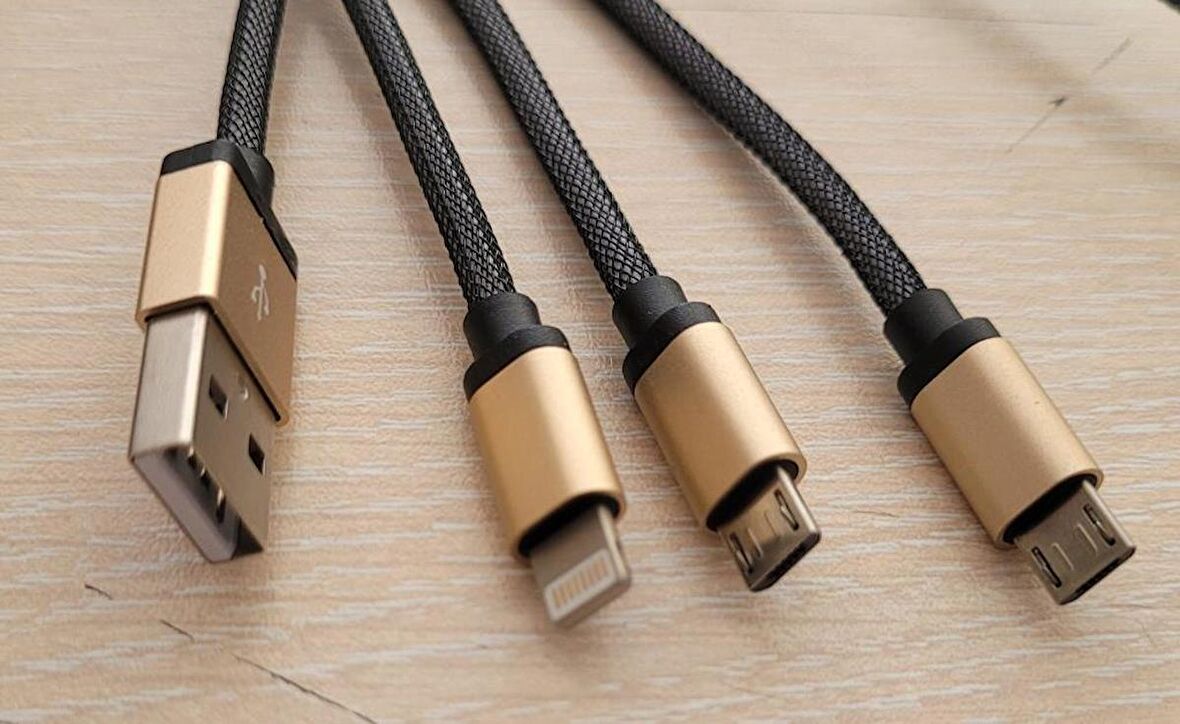 Earldom 2 adet Micro USB + 1 adet Lightning Şarj Kablosu 1.2 M Gümüş