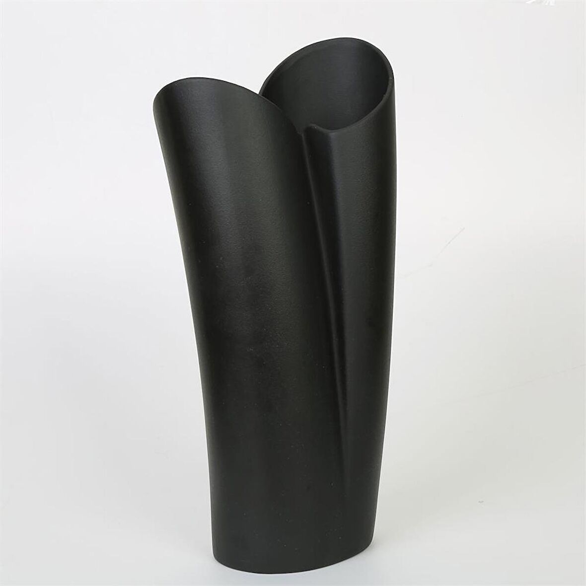 Vitale Siyah Spiral Vazo 11*18*39 Cm AK.JM00013