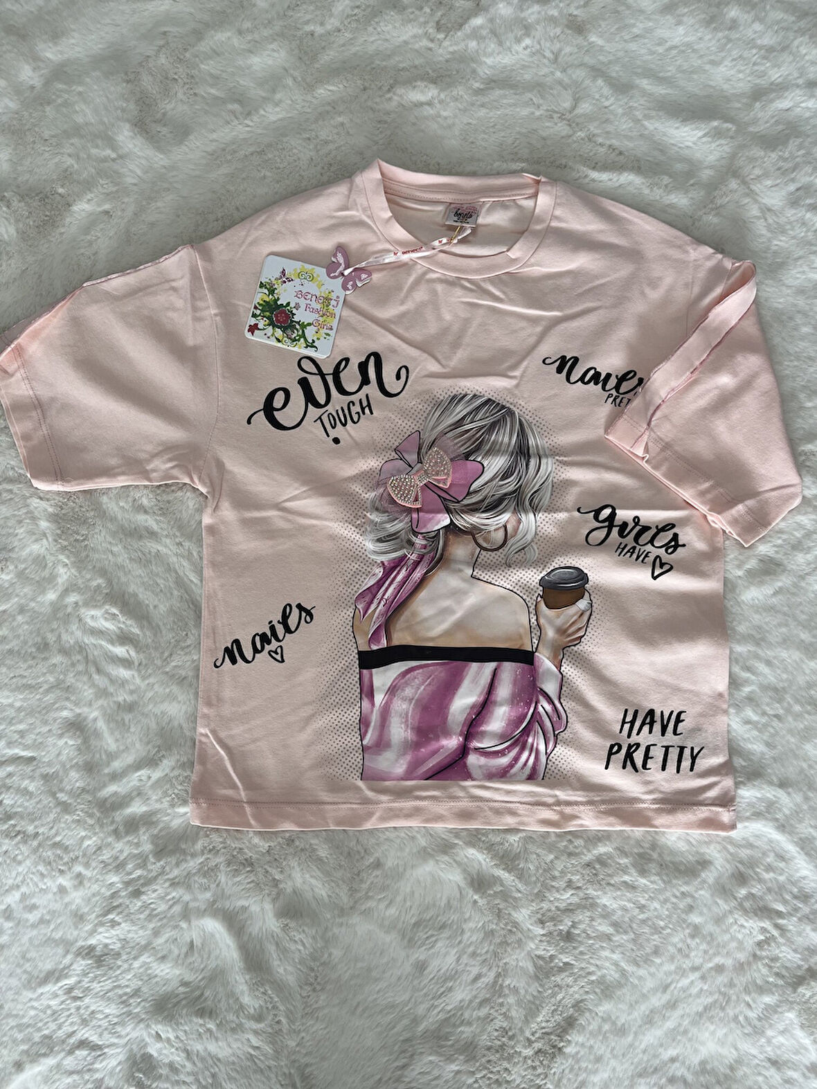 Çıkabilen Tokalı Tişört