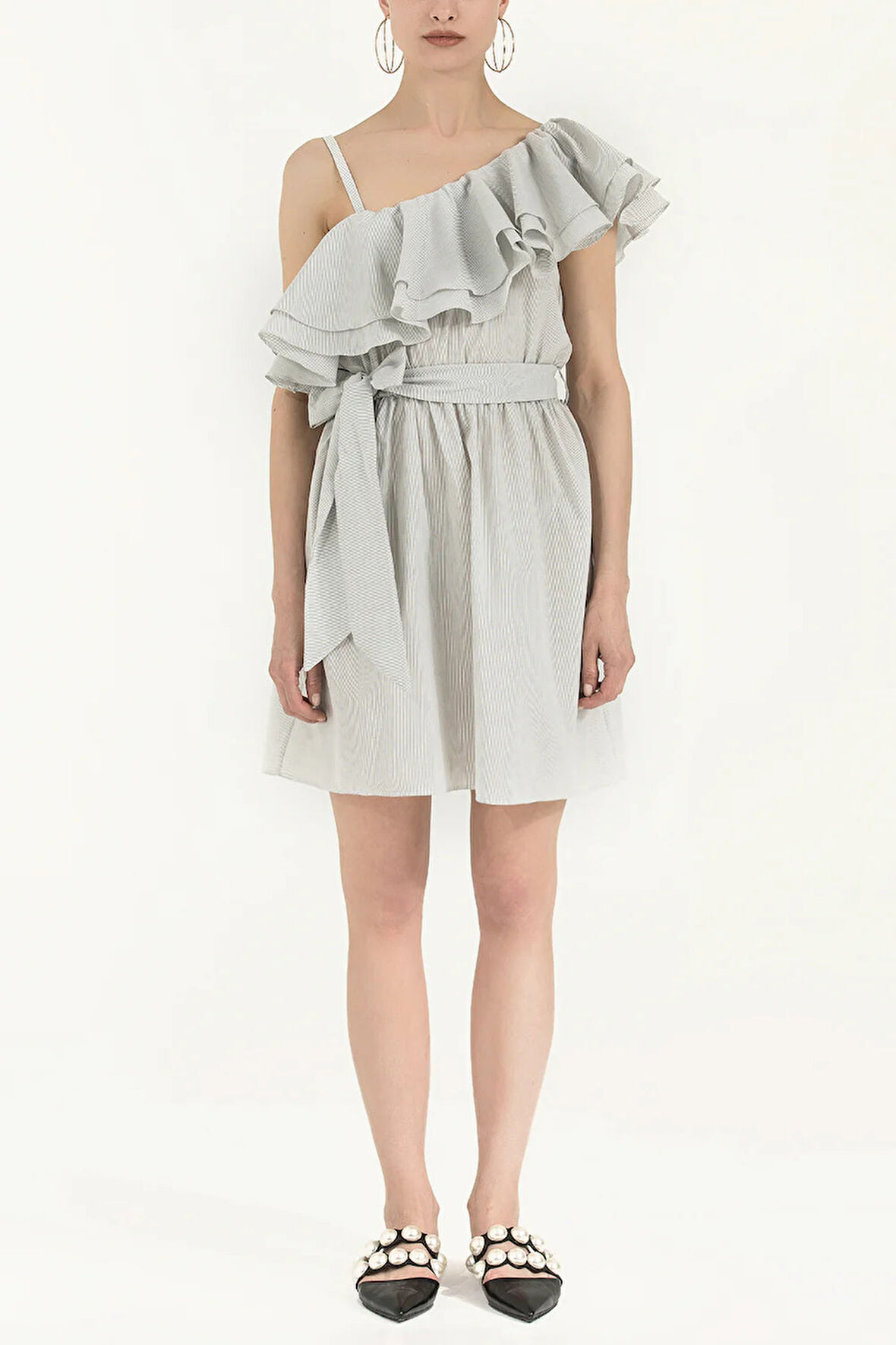 Siyah Beyaz Tek omuz volanlı mini elbise 92345 | 44