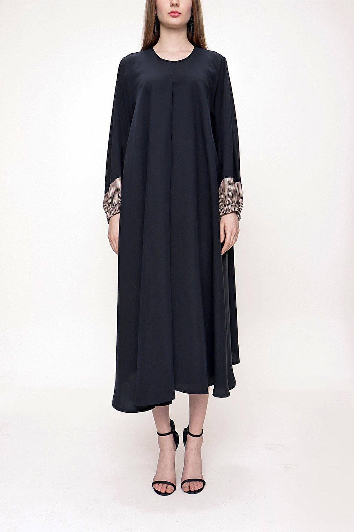 Siyah Önü pileli bol kesim elbise 93704 | S