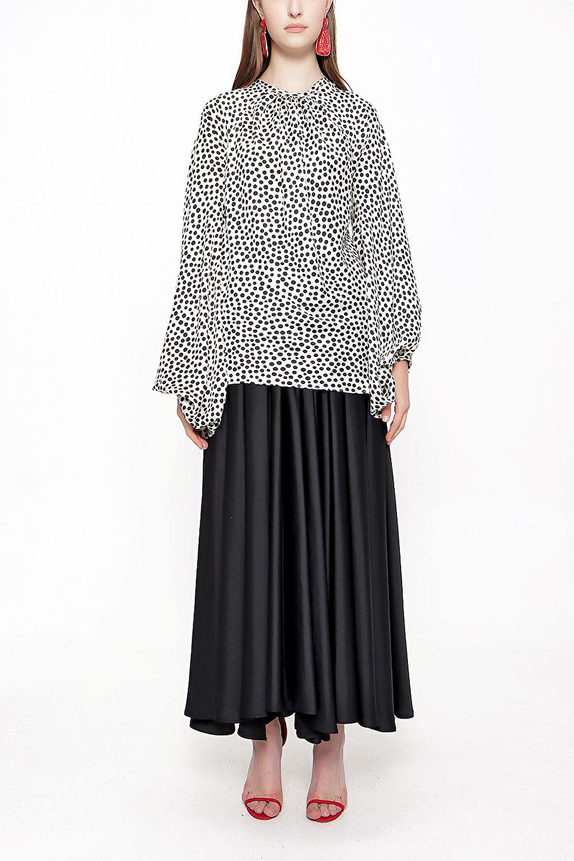 Puantiyeli Kolları büzgülü bluz 19833 | L