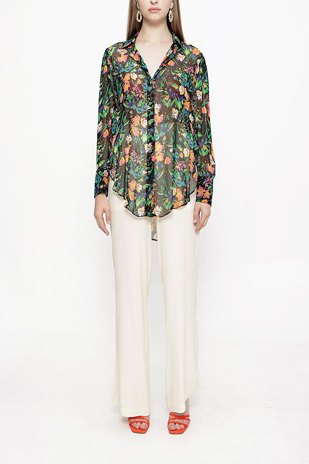 Siyah Zemin Çiçek Baskılı Bol kesim gömlek 10761 | M