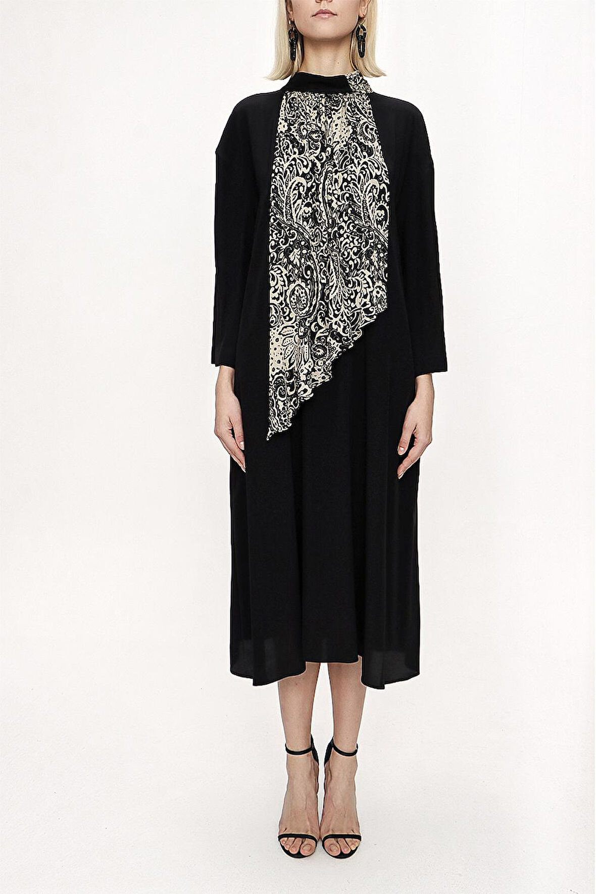 Siyah Bej Kontrast kumaş detaylı bol kesim elbise 94119 | M