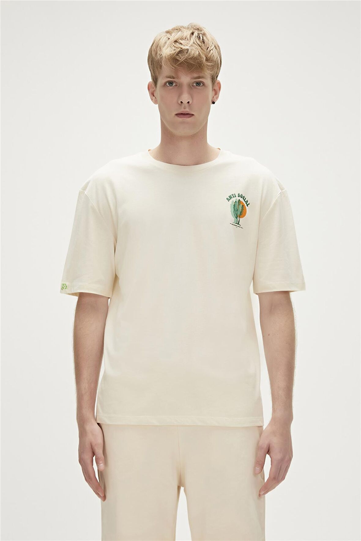 RE-SOCIAL t-shirt ŞEKER BEYAZI