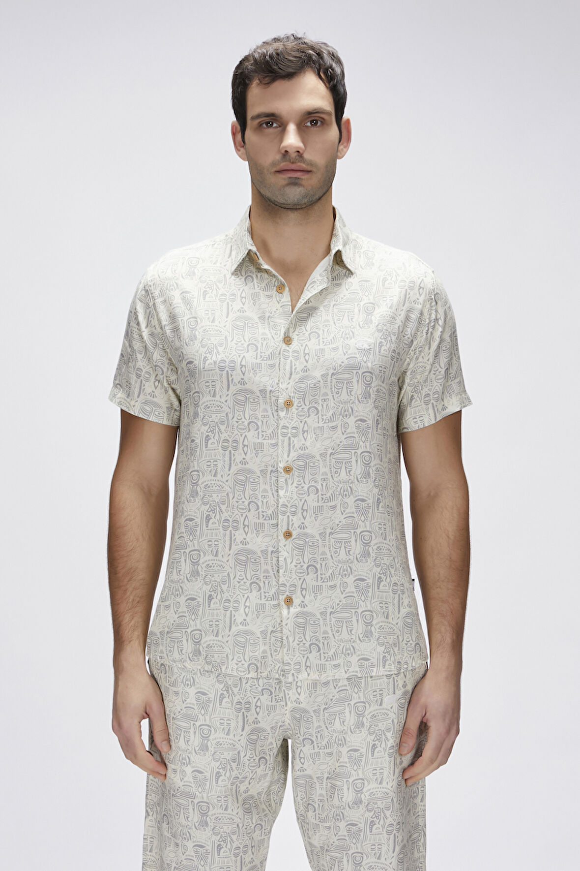 Merle Beyaz Kısa Kollu Baskılı Erkek Gömlek