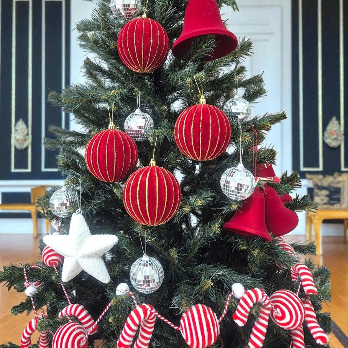 LÜKS YILBAŞI TOPU 10CM KADİFE 4LÜ BORDO AST6995