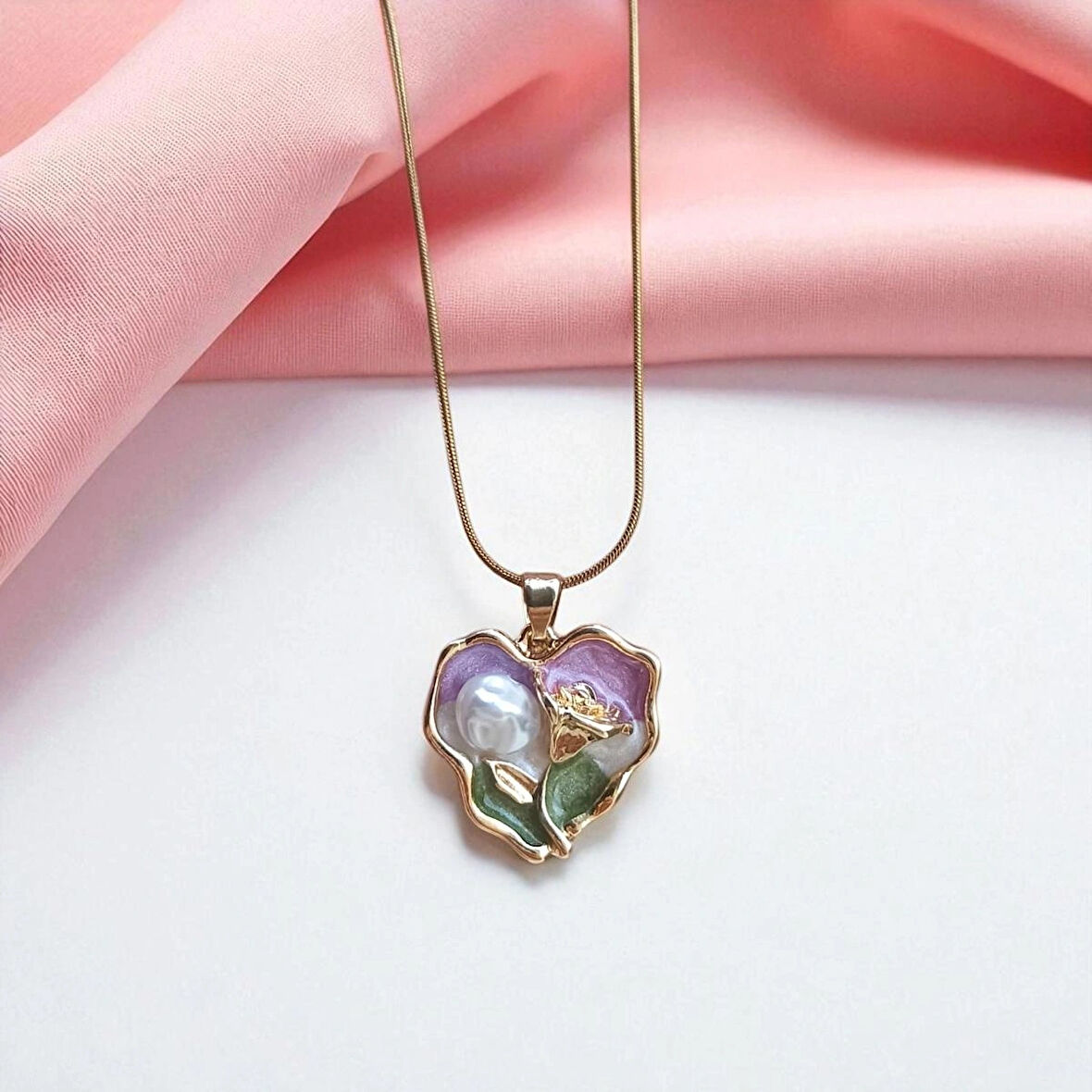 Pinterest Gelincik Çiçekli İncili Kalp Kolye – Altın Kaplama Zarif Tasarım | Çelik Kolye