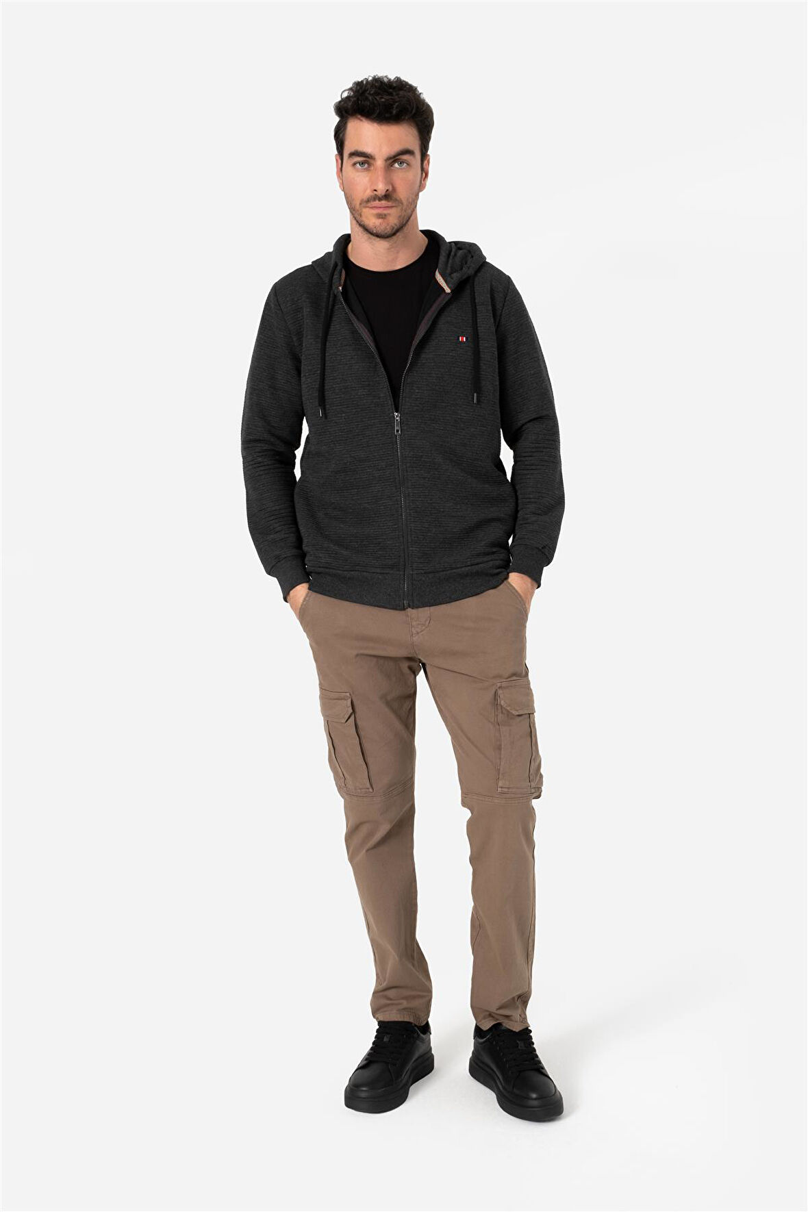BROTHERS ERKEK RAHAT KESİM KAPÜŞONLU YANDAN CEPLİ  LOGO NAKIŞLI  SWEATSHIRT JABBAR ANTRASİT B06.242.693