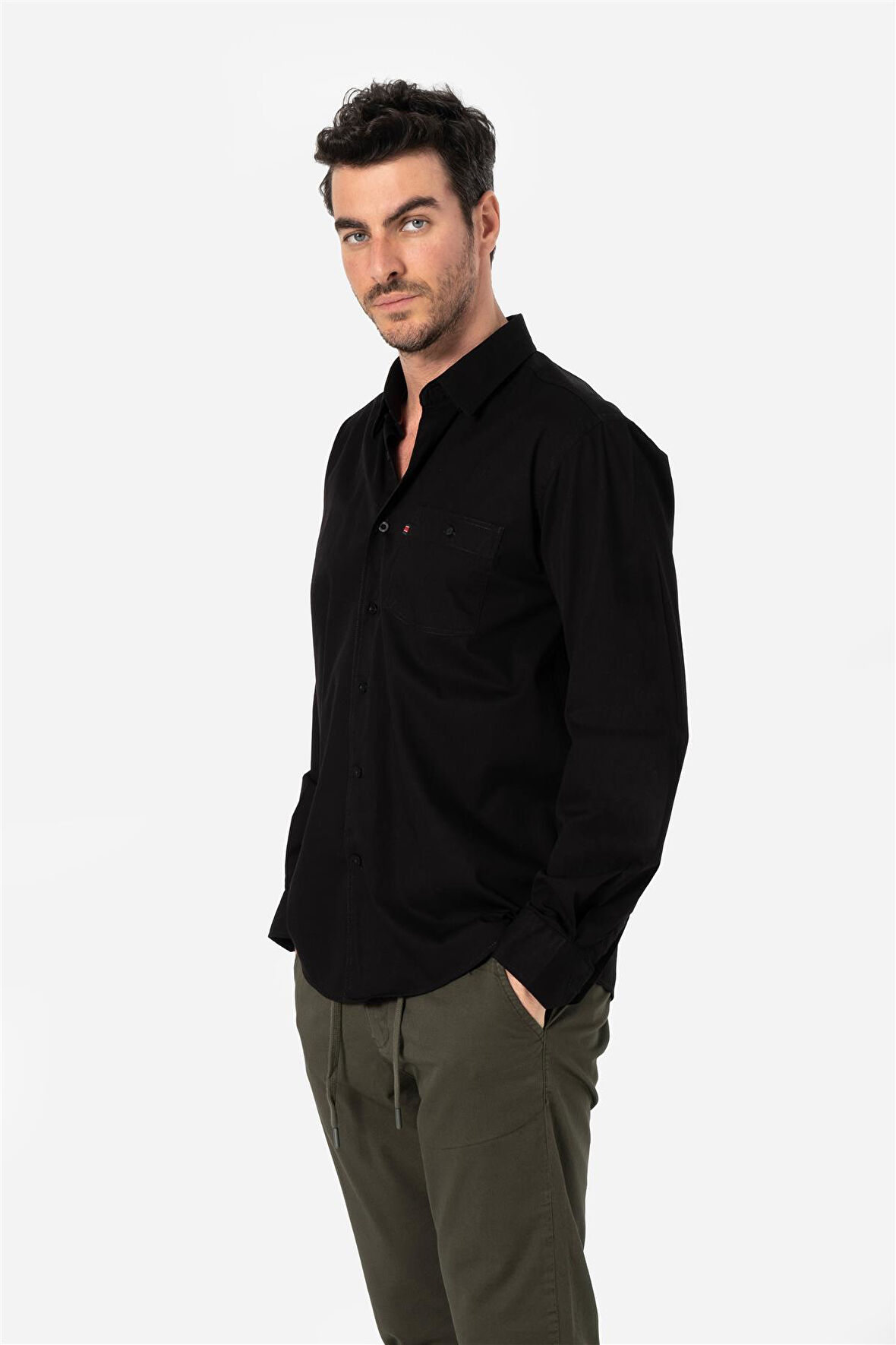 BROTHERS ERKEK COMFORT FIT BASIC UZUN KOL TEK CEPLİ YIKAMALI GABARDİNGÖMLEK KANSAS LS SİYAH B01.242.427
