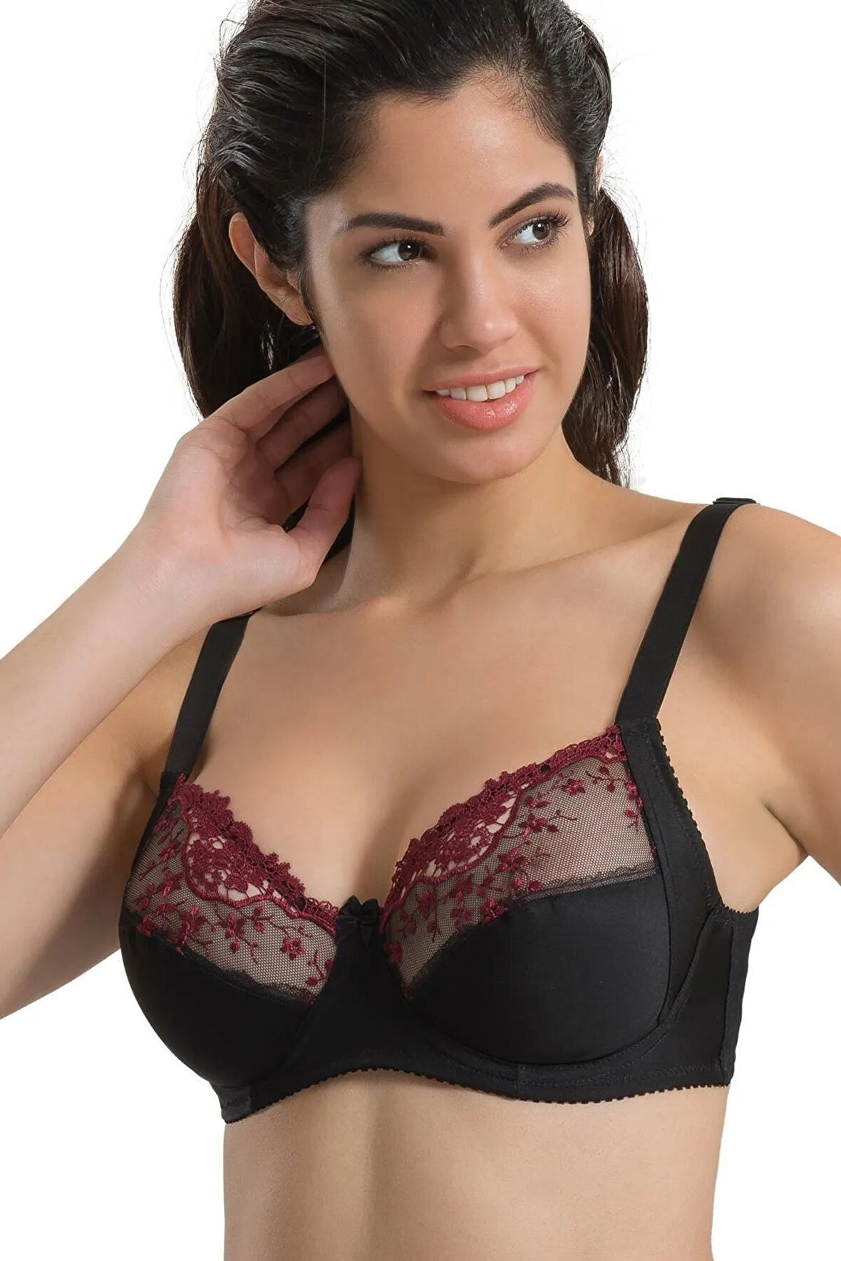 Bordo Siyah Mı 136 C Balenli Toparlayıcı Dantelli Sütyen