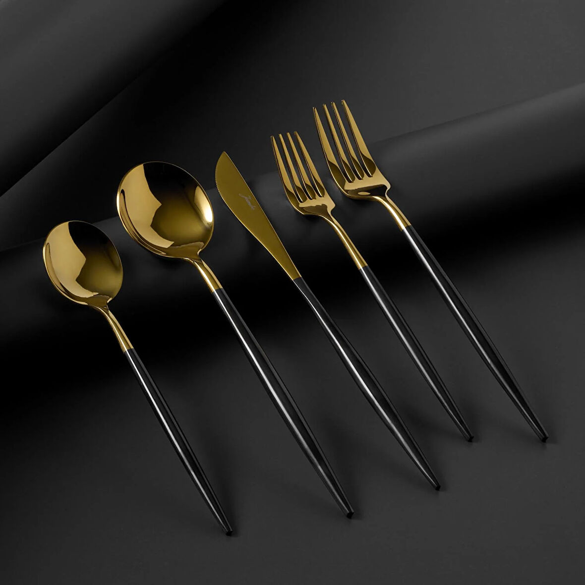 Jumbo Colors Siyah Parlak Altın 6 Kişilik 30 Parça Çatal Kaşık Bıçak Takımı