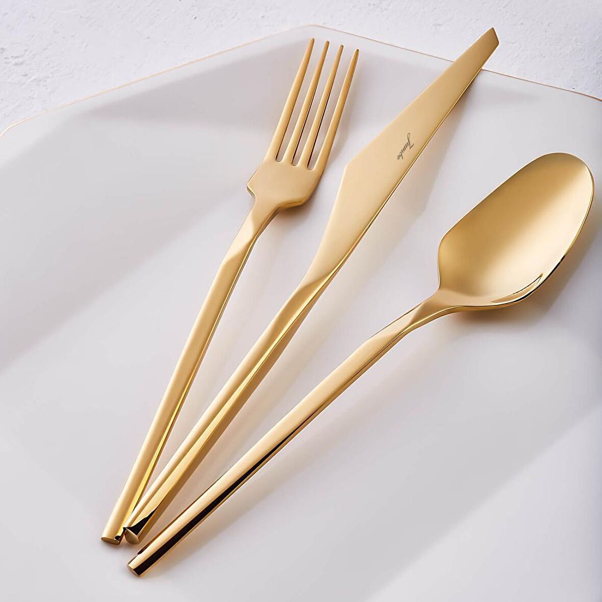 Jumbo 500.01.01.6962 5100 Quartz Titanyum Gold 12 Kişilik 84 Parça Çatal Kaşık Bıçak Takımı