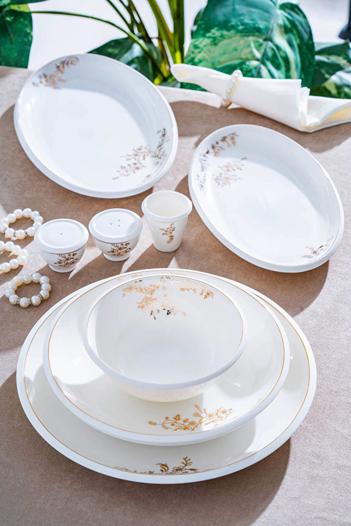 Ferier 12 Kişilik 54 Parça Porselen Yemek Takımı