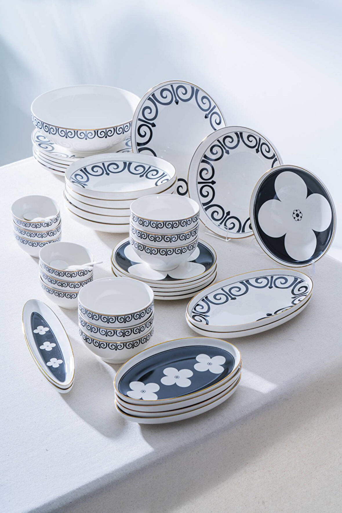 Feyre 6 Kişilil 45 Parça Yemek Takımı