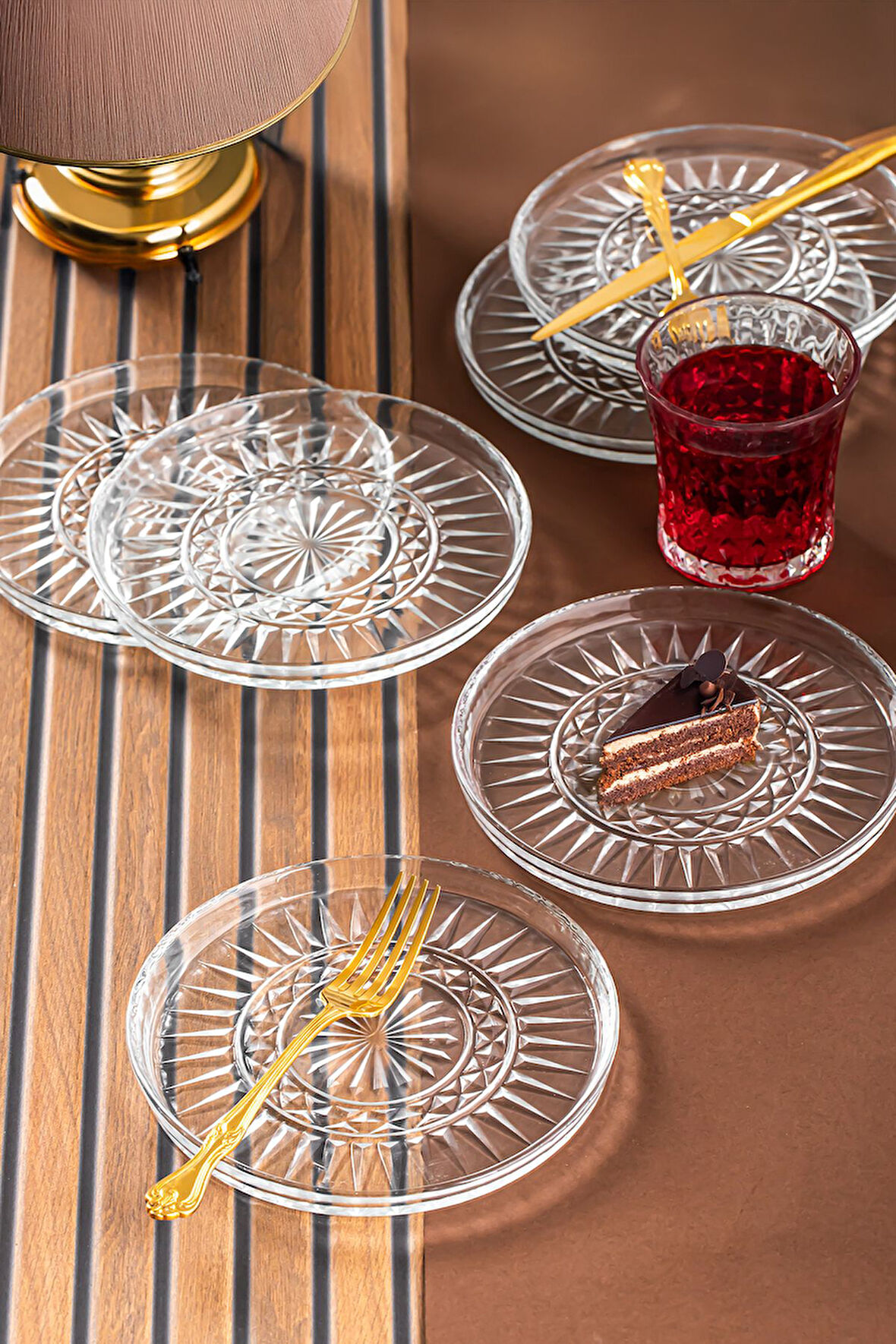 Porsima Milano Pasta Tabağı Dik Tabak - 6lı Cam Sunumluk Pasta Kurabiye Kek İkram Servis Tabağı-16 Cm