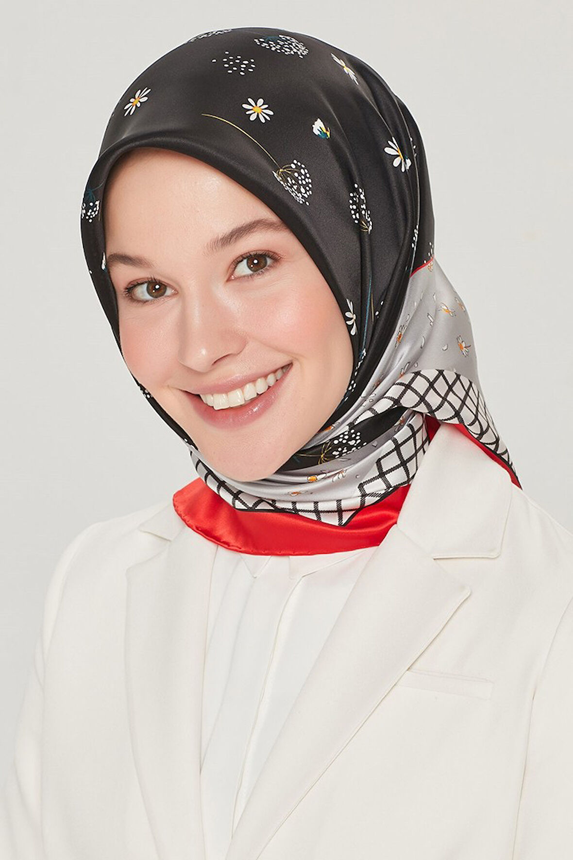 Armine Yeni Sezon 2022 İlkbahar Yaz Serisi %100 İPEK Twill Eşarp Modelleri Tesettür Nağme Ürünü 8517D-09