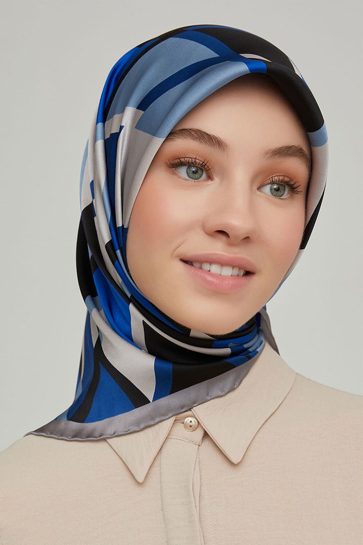 Armine Yeni Sezon 2022 İlkbahar Yaz Serisi %100 İPEK Twill Eşarp Modelleri Tesettür Nağme Ürünü 8664D-28