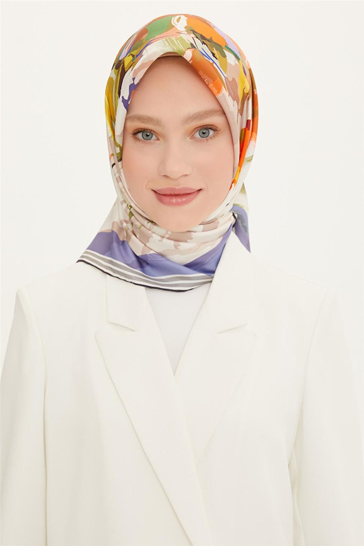 Armine Sura İpek Eşarp 22Ya8713 32