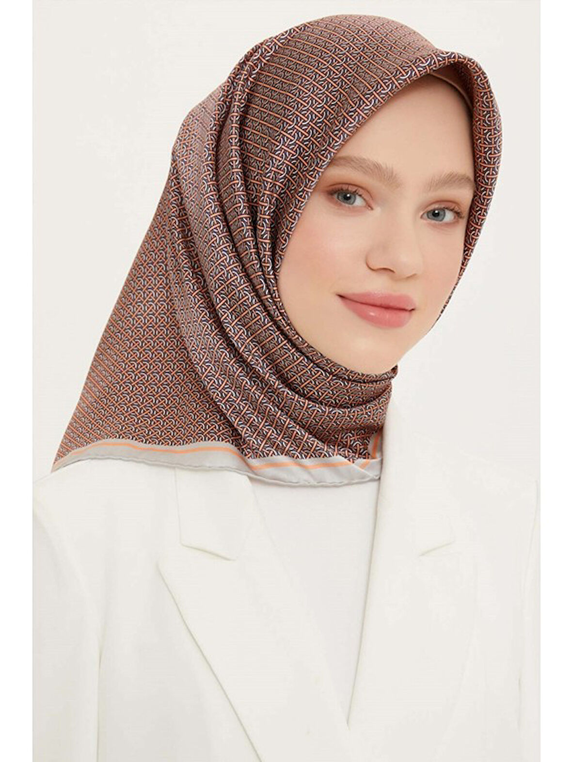 İlkbahar Yaz Serisi %100 İpek Twill Eşarp 8733D-04