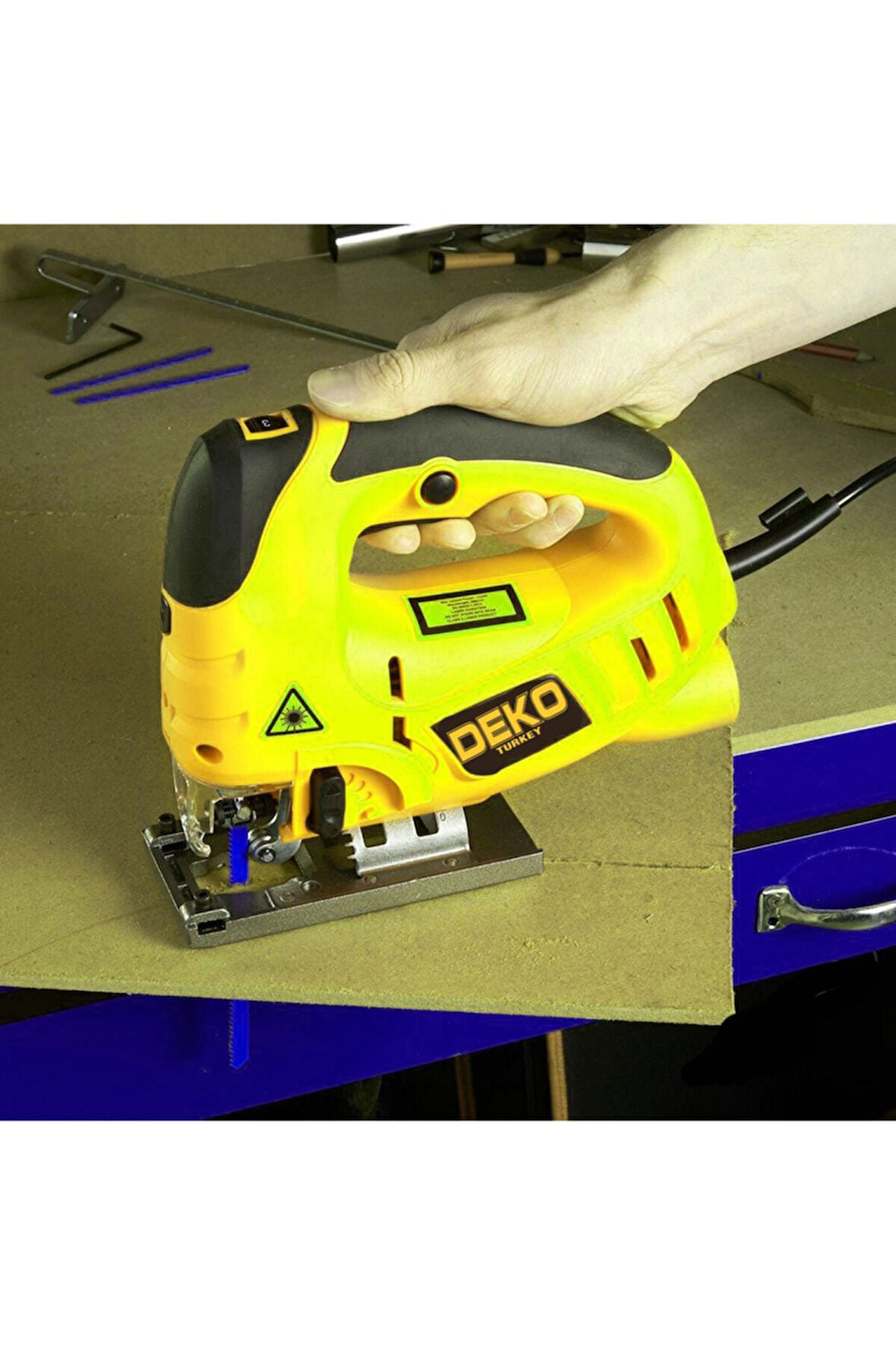 Dkt10dt 6 Kademe Devir Ayarlı Lazerli Pandüllü Dekupaj Testere 2000w Çantalı Set + 10ad Bıçak