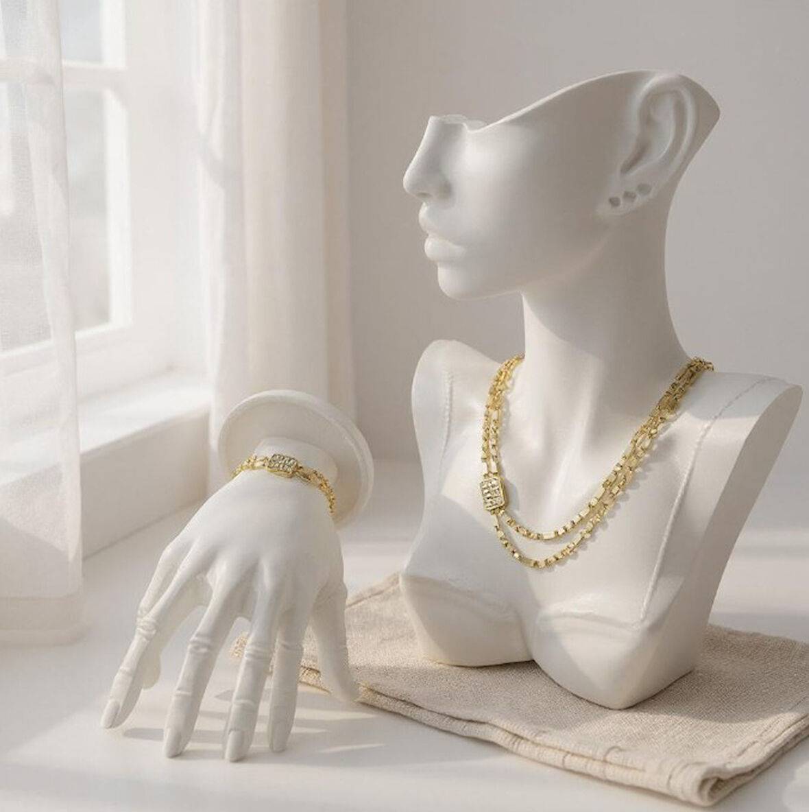 Çift Sıralı Baget Taşlı Altın Renk Kolye & Bileklik Set