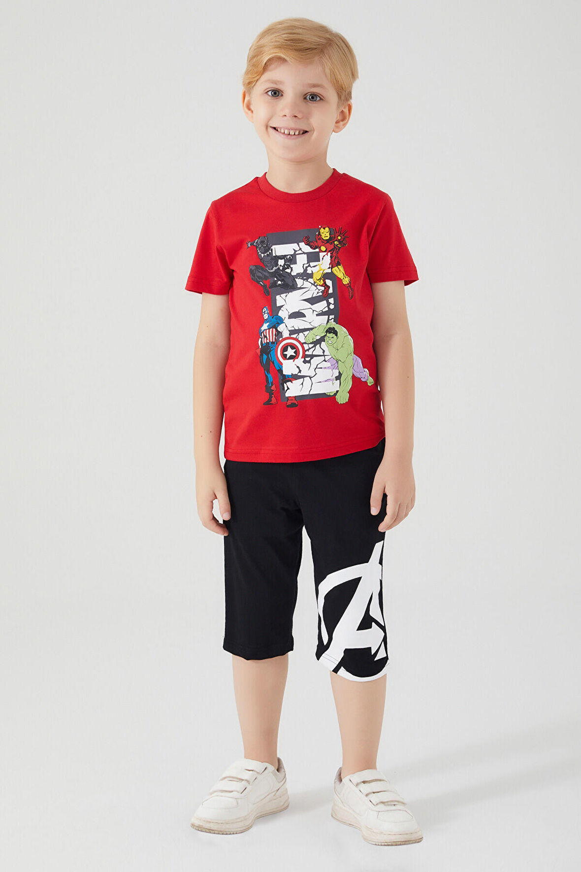 Avangers Four Heroes Kırmızı Erkek Çocuk Kapri Takım