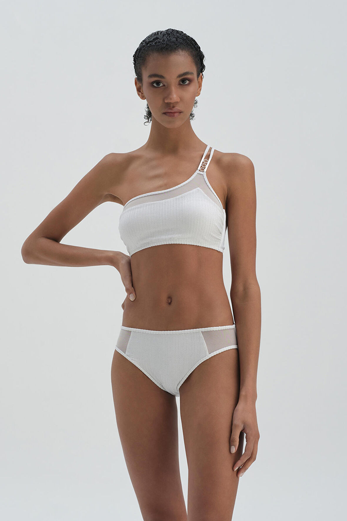Normal Bel Beyaz  Bikini Alt
