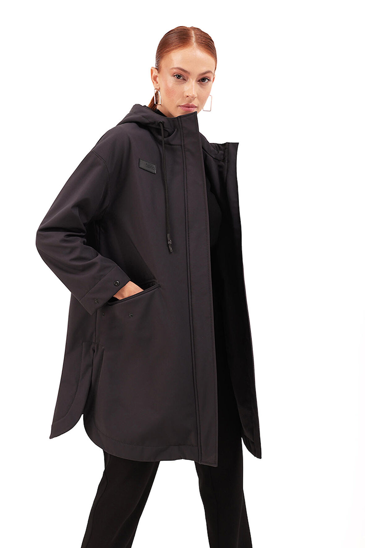 Kapüşonlu SoftShell Mont