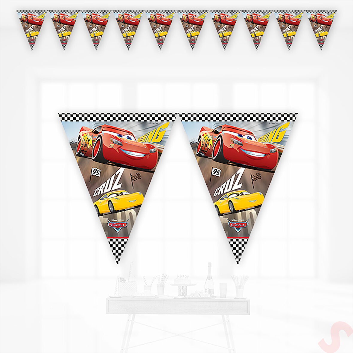 Cars 3, Üçgen Bayrak Flama - 2,90 mt