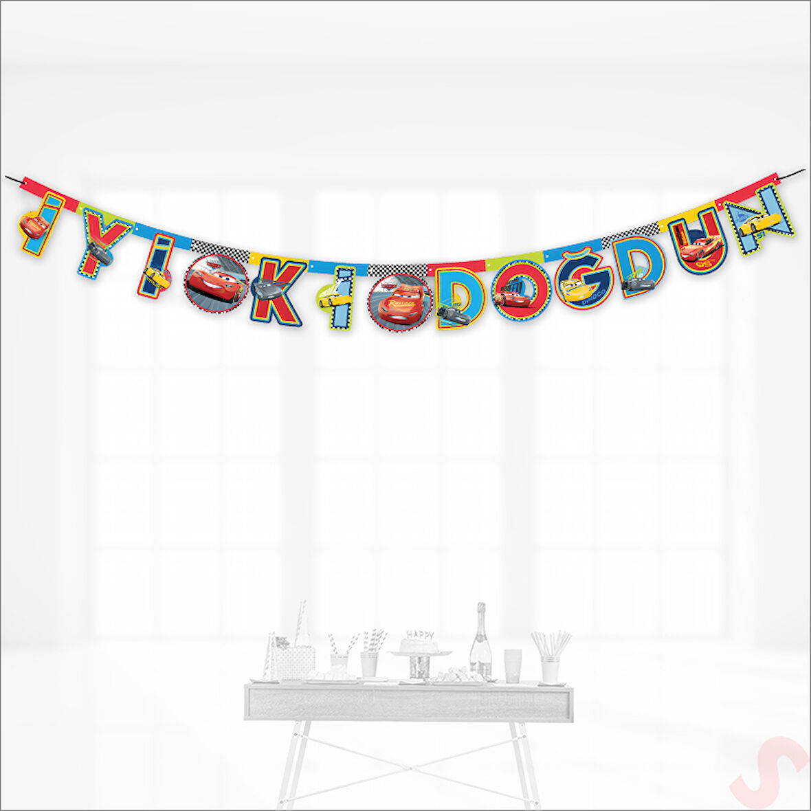 Cars 3, İyiki Doğdun Yazı - 2 mt