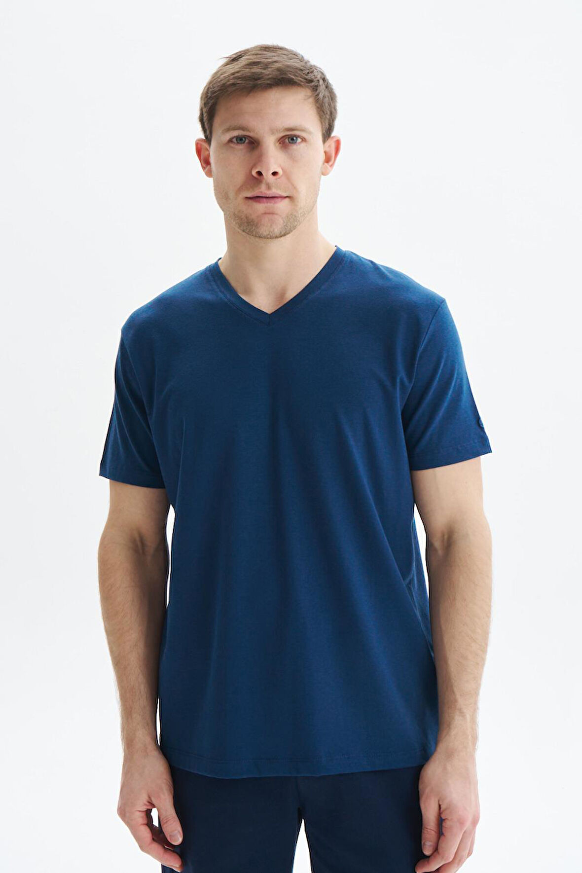 Arma Erkek Regular Fit Basic Süprem V Yaka Tişört Y29344472102 