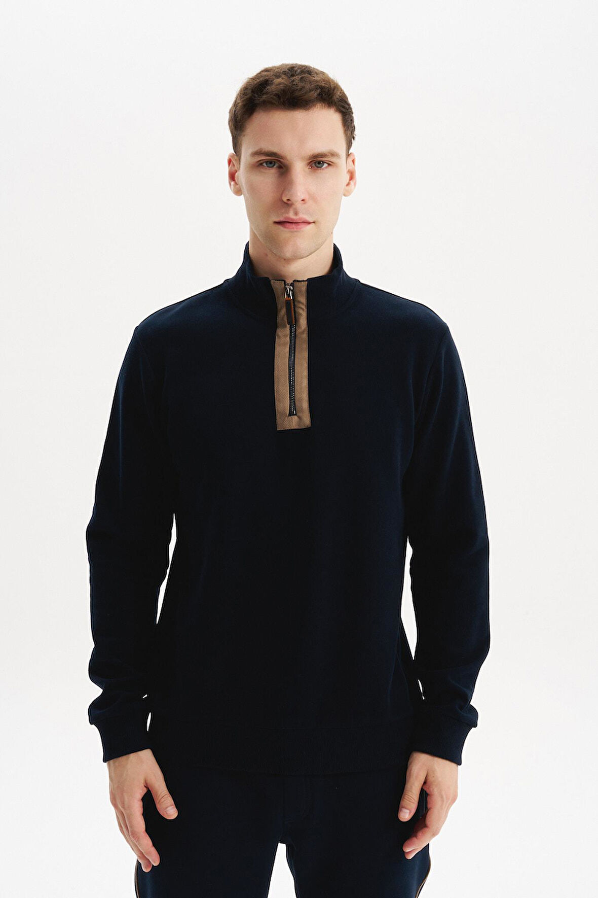 Arma Erkek Regular Fit Yarım Fermuar Dik Yaka Sweatshirt – Selanik Örme %65 Pamuk %35 Polyester K30554698102 