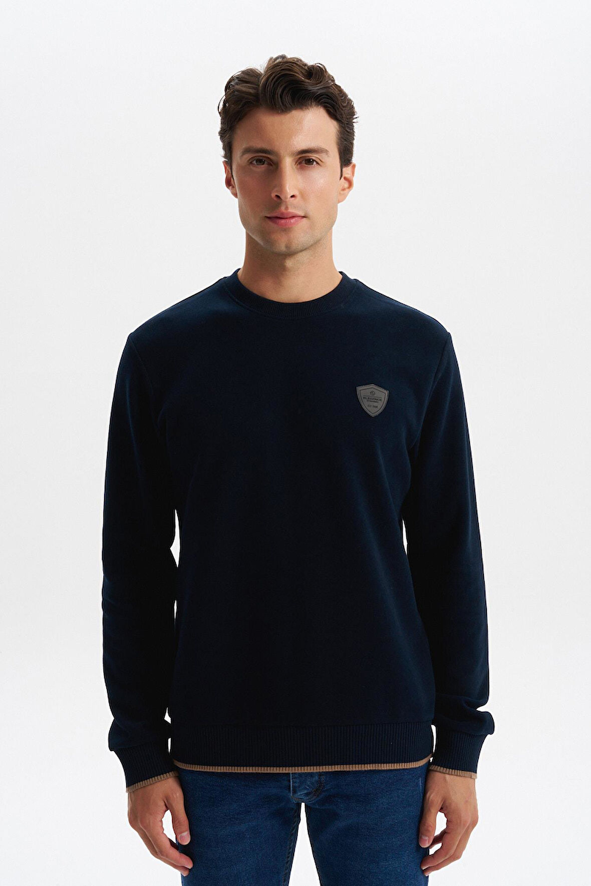 Arma Erkek Regular Fit Karbon Fırçalı Selanik Kumaş Bisiklet Yaka Süs Etiketli Sweatshirt Kazak K30124698802 