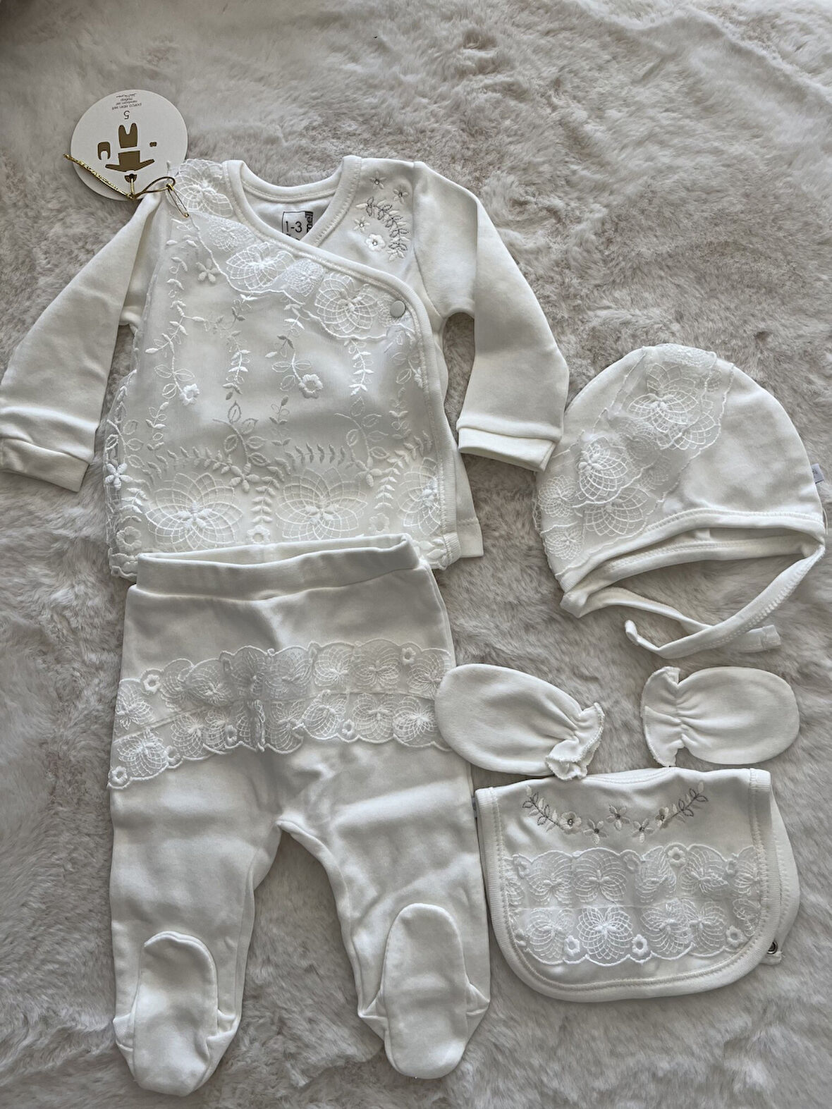 Güpürlü 5 Li Hastane Çıkışı