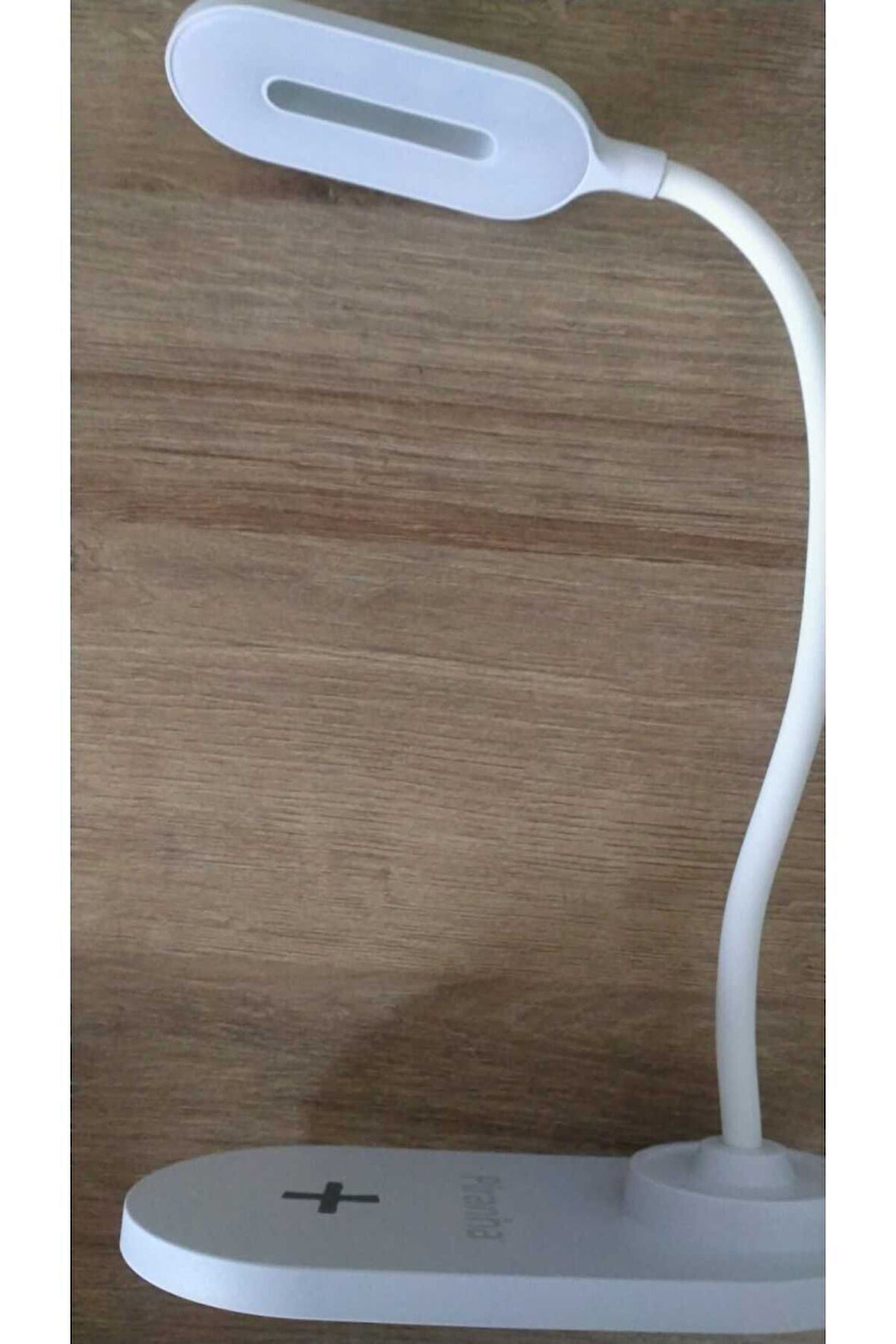 PİRANHA 21160 KABLOSUZ ŞARJLI MASA LAMBASI