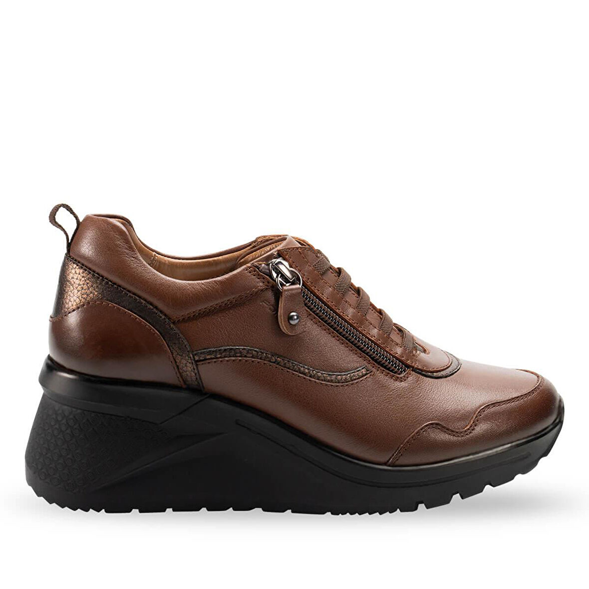 FORELLİ KADIN AYAKKABI