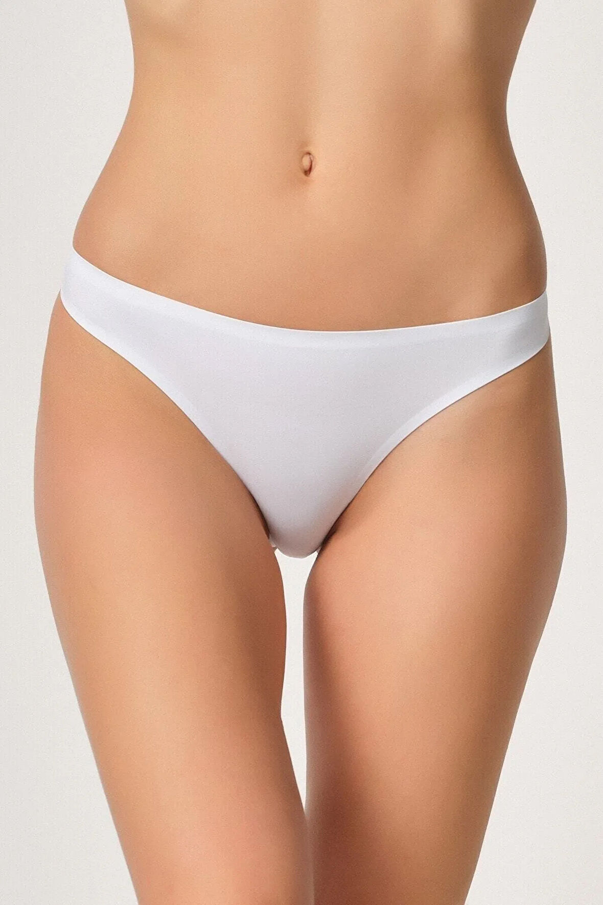 2802 Kadın Yapıştırma Lazer Kesim String Külot Ten