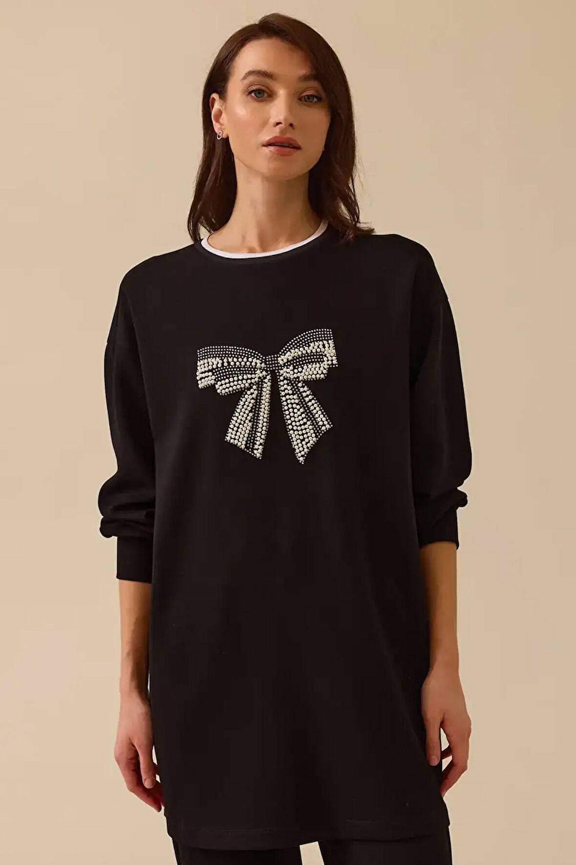 Kadın Fiyonk İşlemeli Uzun Sweatshirt - Siyah | M