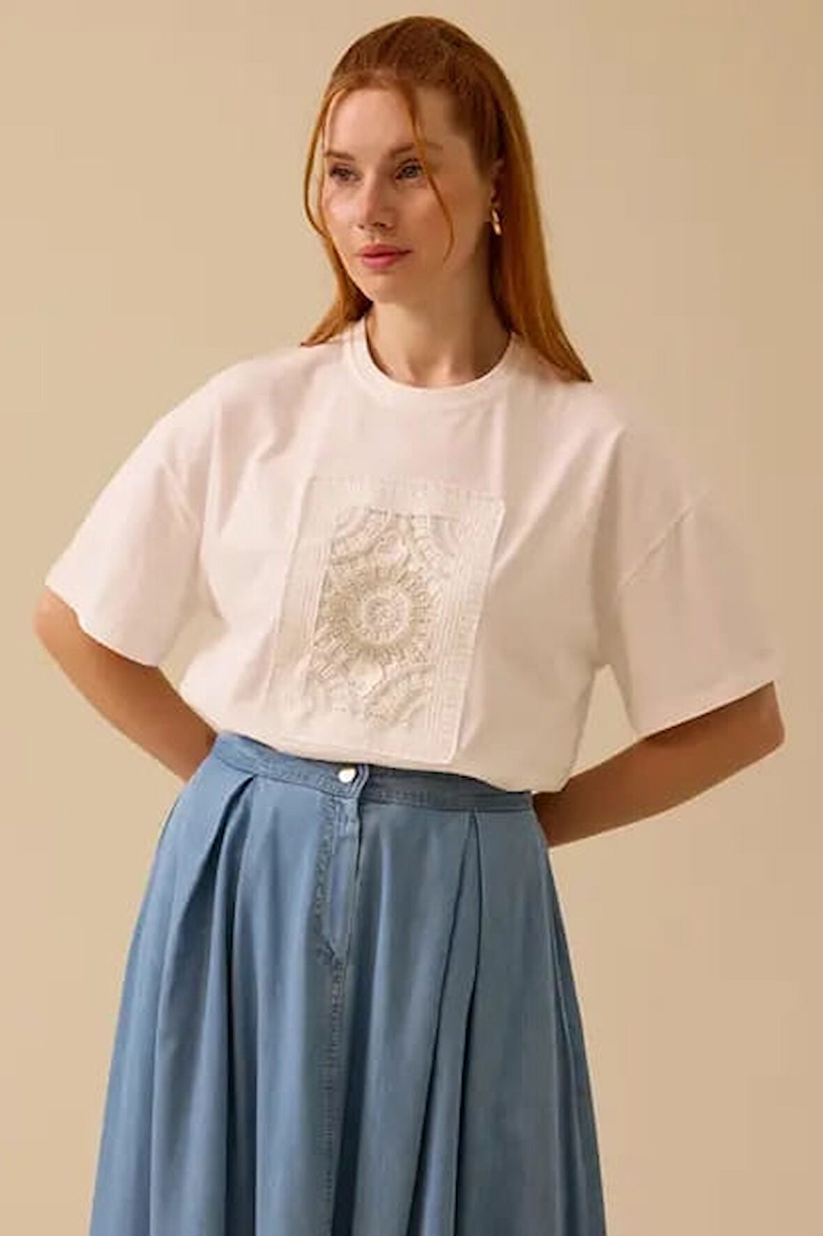 Kadın Motif Detaylı T-Shirt - Beyaz | L