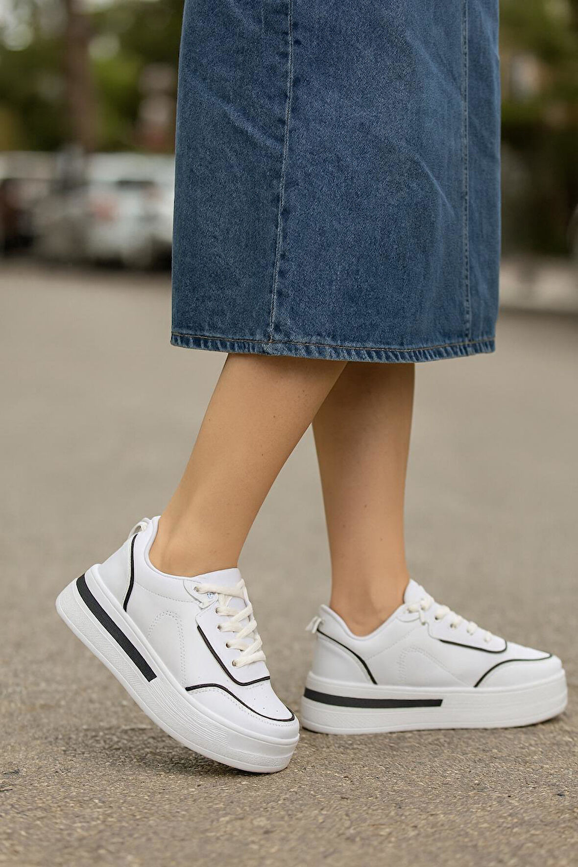 Kadın Günlük Yüksek Taşlı Taban Rahat Kalıp Yürüyüş ve Ortopedik Spor Ayakkabı Bej