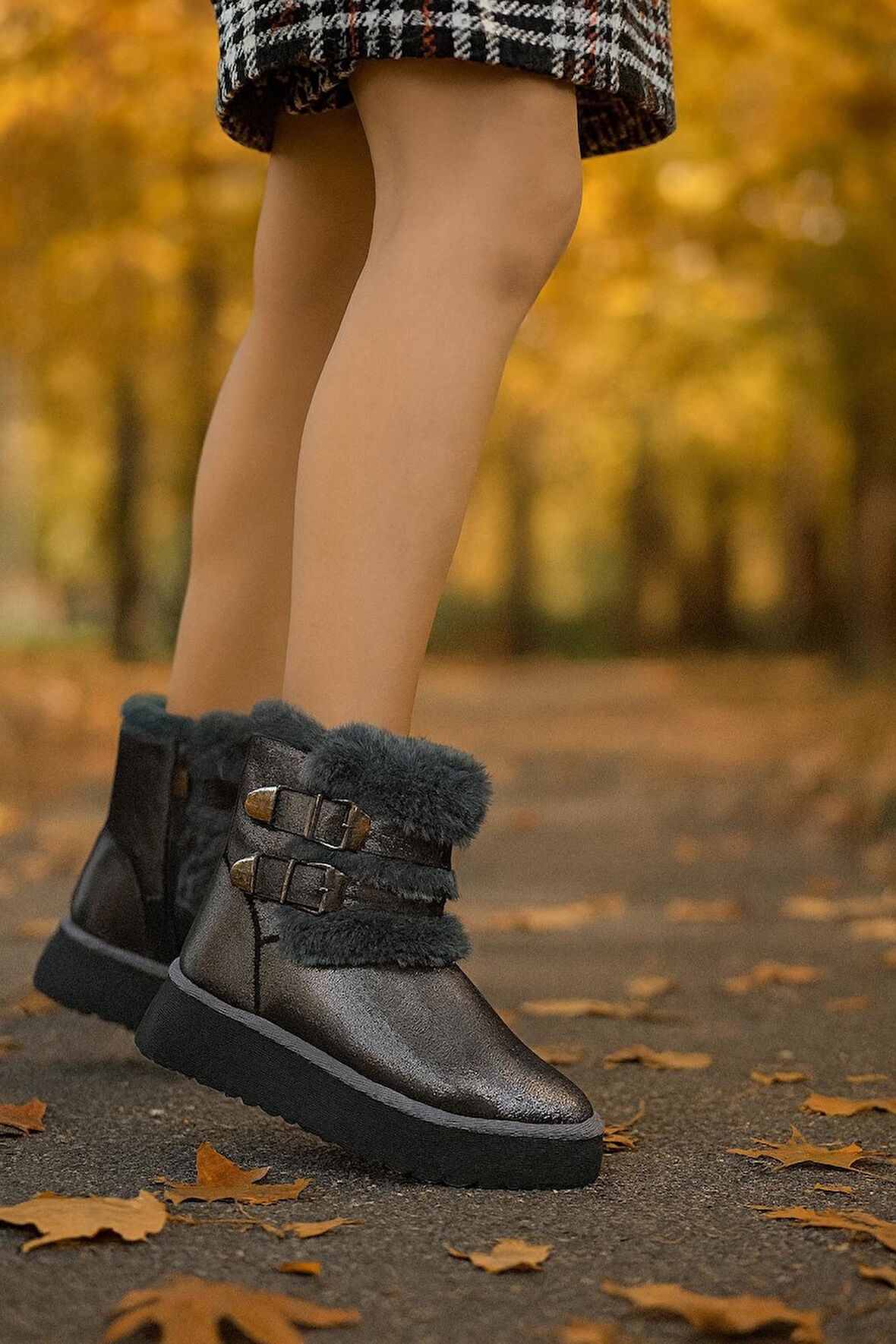 Çift Tokalı KalınTaban Kadın Bot