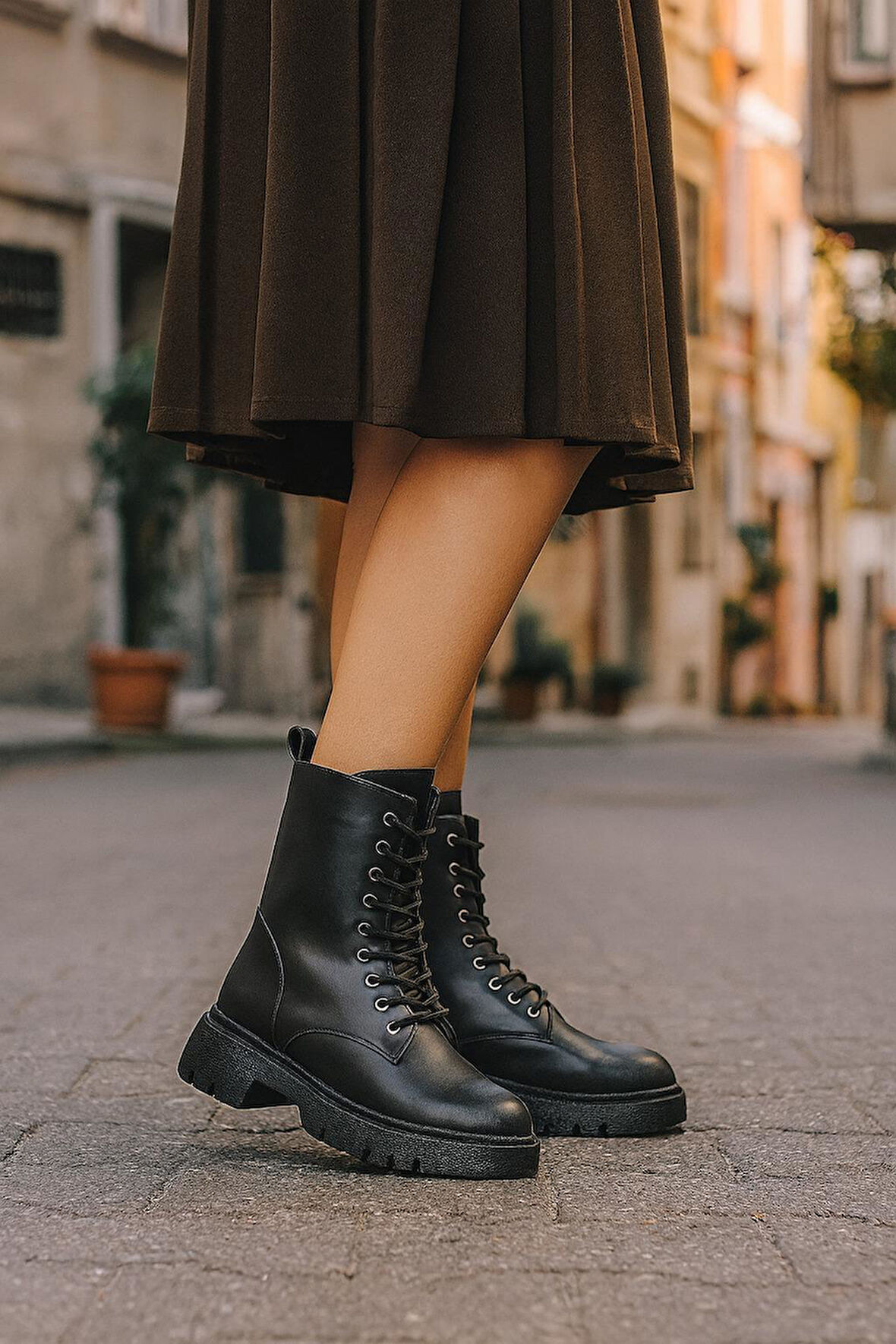 Kadın Postal Fermuarlı Kaymaz Taban  Bot